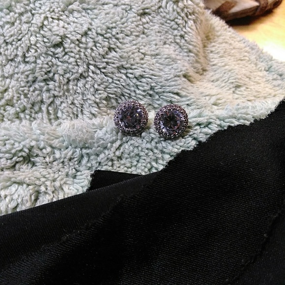 3c Flawless AAA CZ Post Earrings - Picture 3 of 4